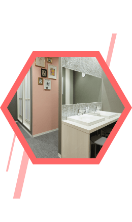 綺麗なロッカー＆シャワールーム