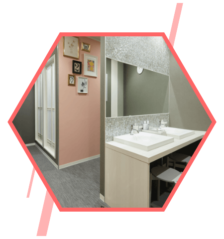 綺麗なロッカー＆シャワールーム