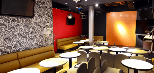 2018年6月に蒲田駅から徒歩1分！のカラオケの鉄人蒲田店にオープン！スタイリッシュなスタジオであなたの好きな音楽を奏でてみませんか？帰りにカラオケを歌って帰ることもできますよ♪